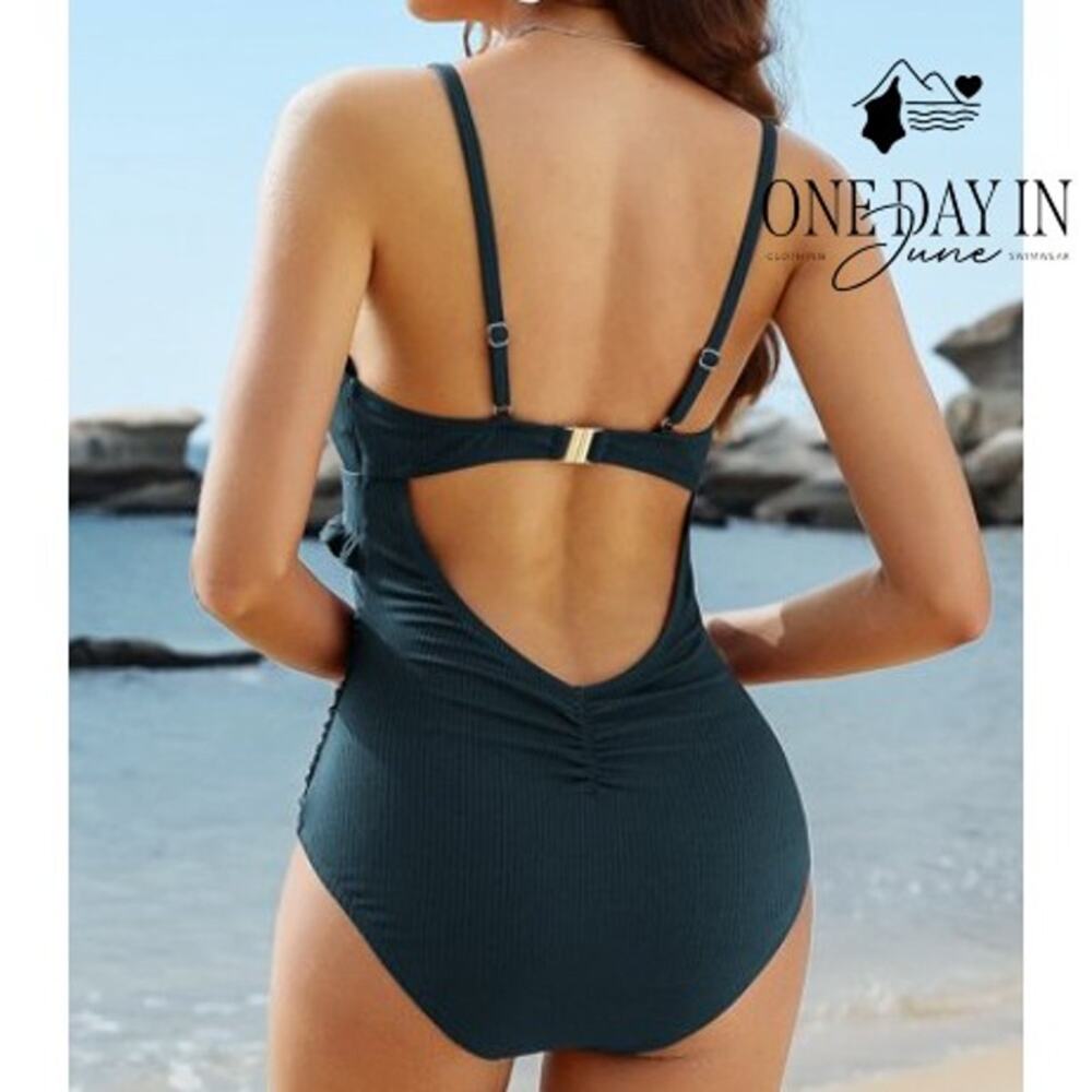 Charmo Ribbed Ruffle One Piece Swimsuit Size L - Picture 2 of 7